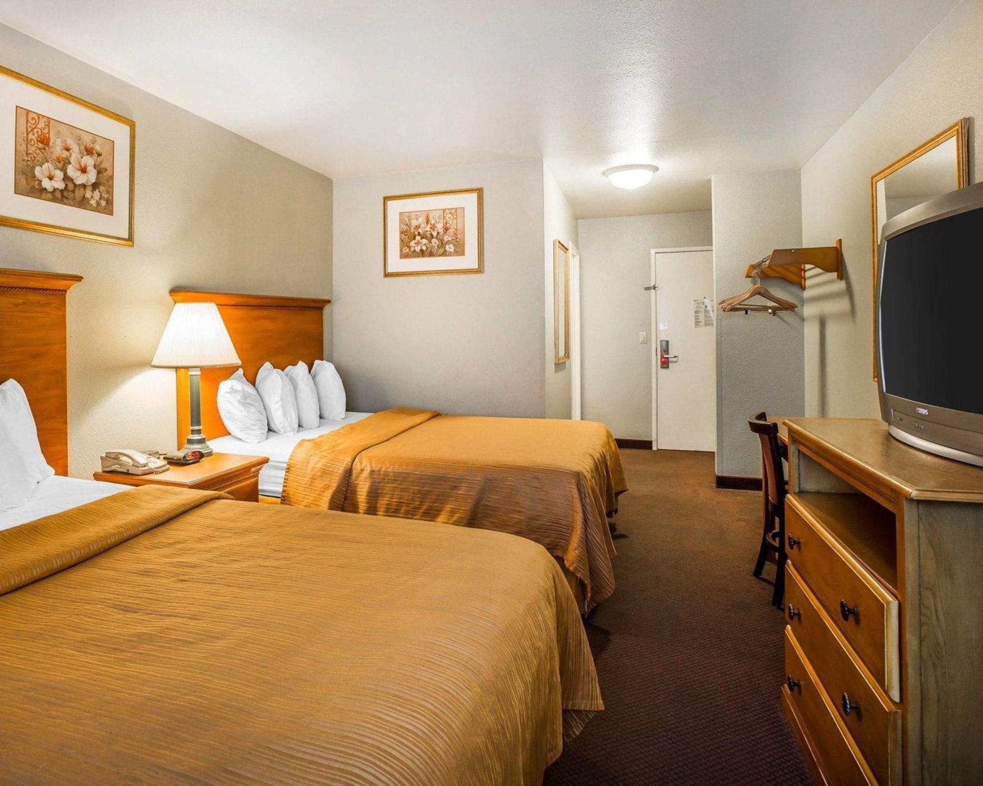 Quality Inn Tracy I-205 Εξωτερικό φωτογραφία