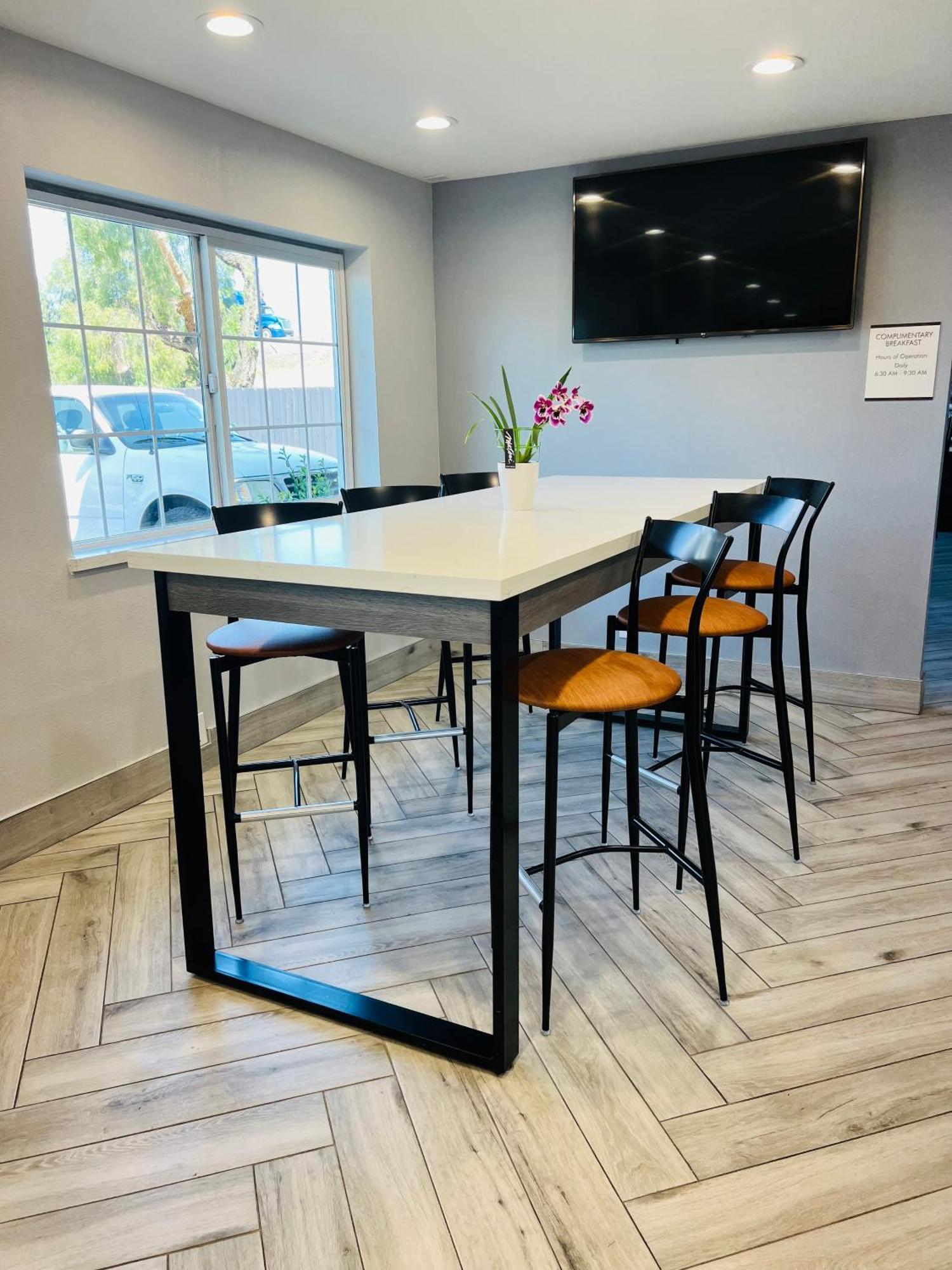 Quality Inn Tracy I-205 Εξωτερικό φωτογραφία