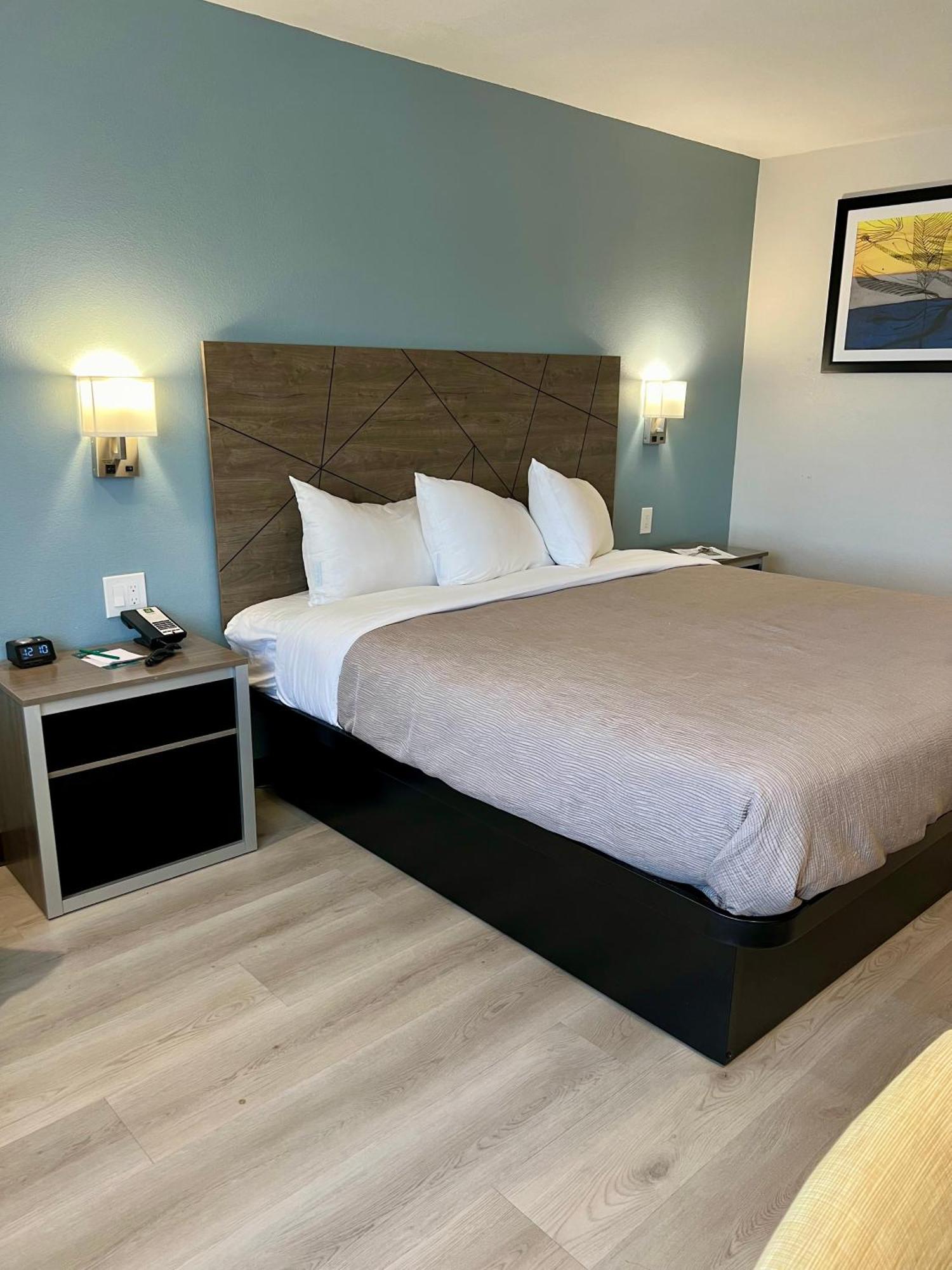Quality Inn Tracy I-205 Εξωτερικό φωτογραφία