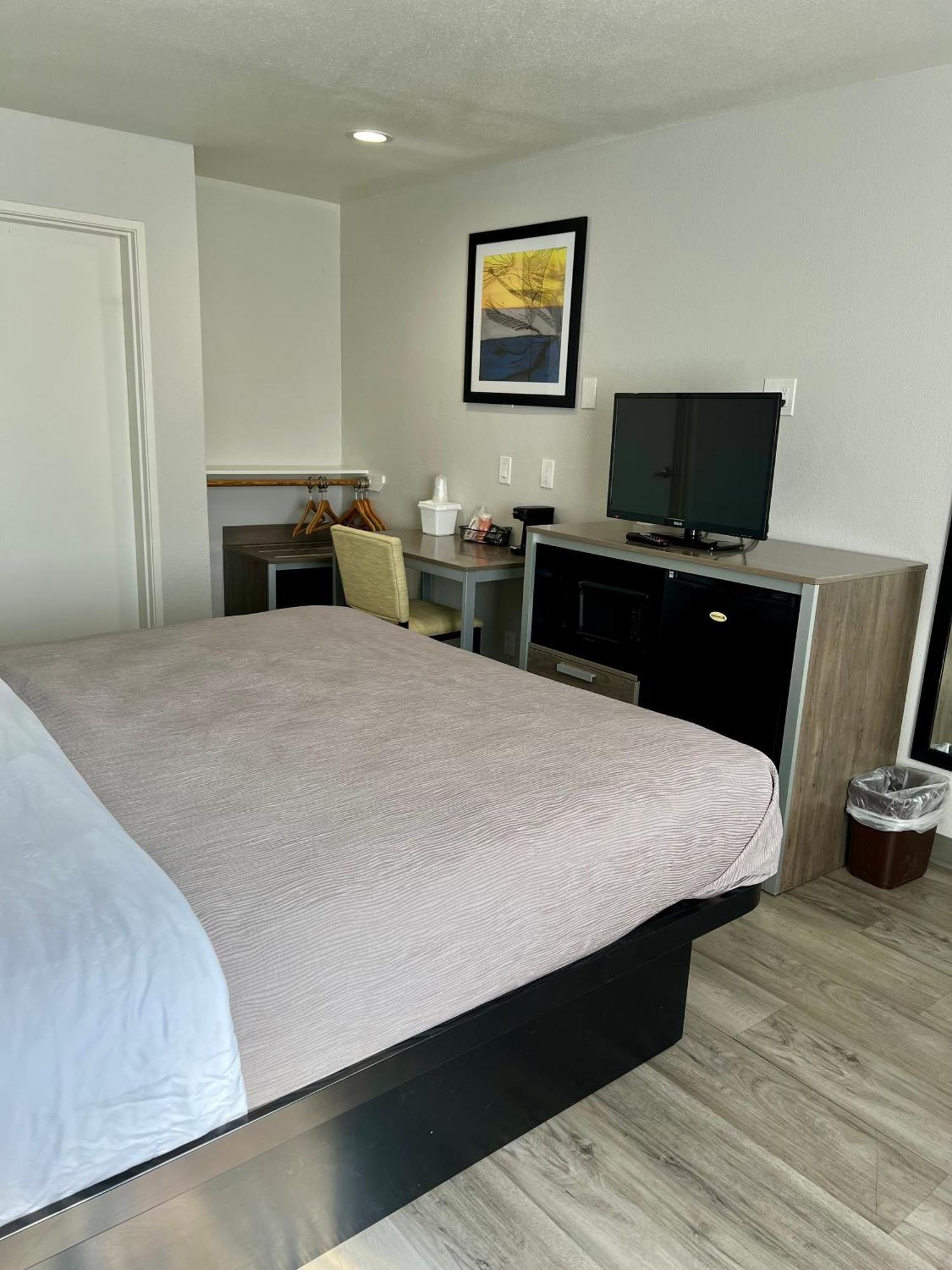Quality Inn Tracy I-205 Εξωτερικό φωτογραφία