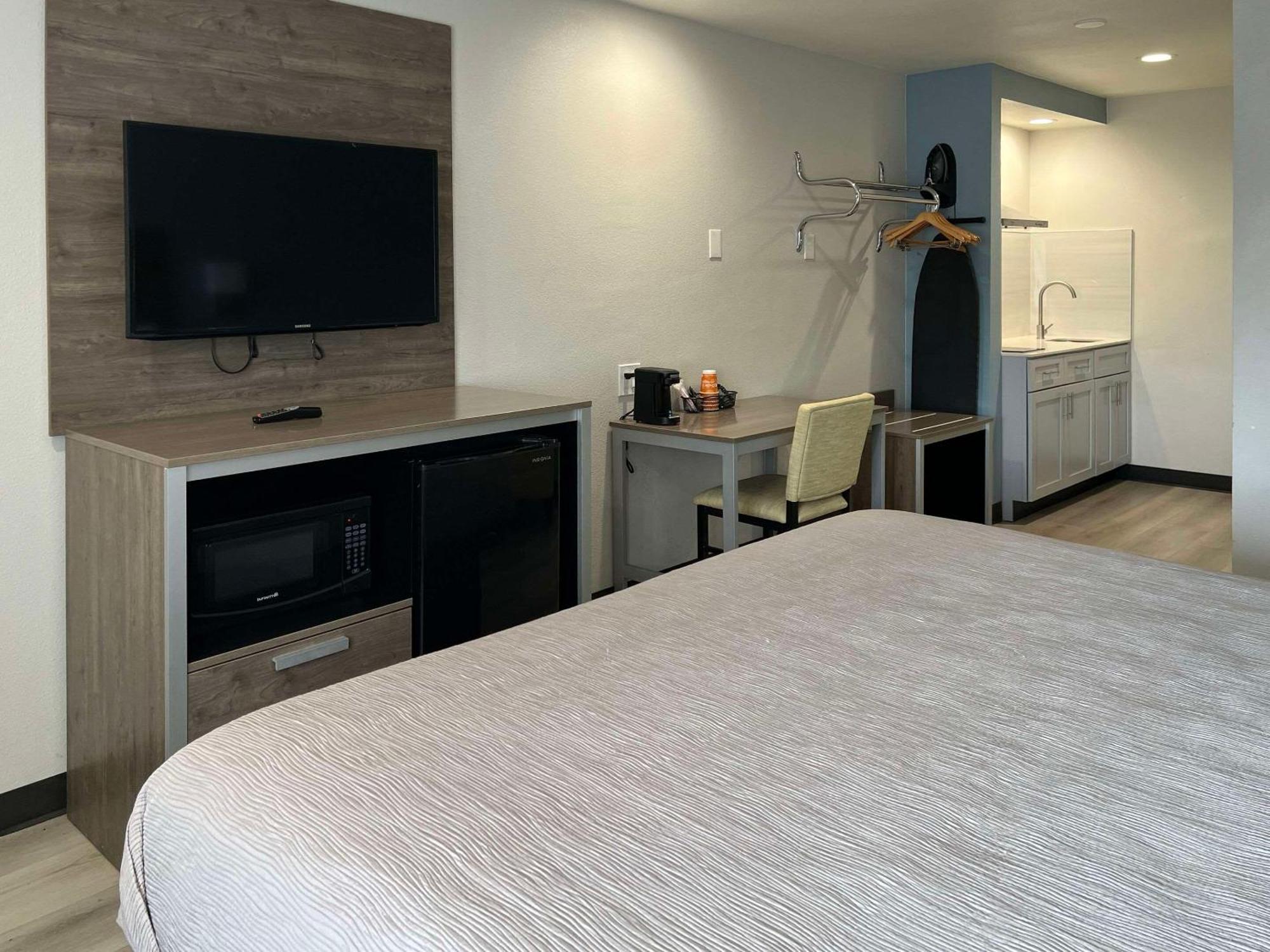 Quality Inn Tracy I-205 Εξωτερικό φωτογραφία