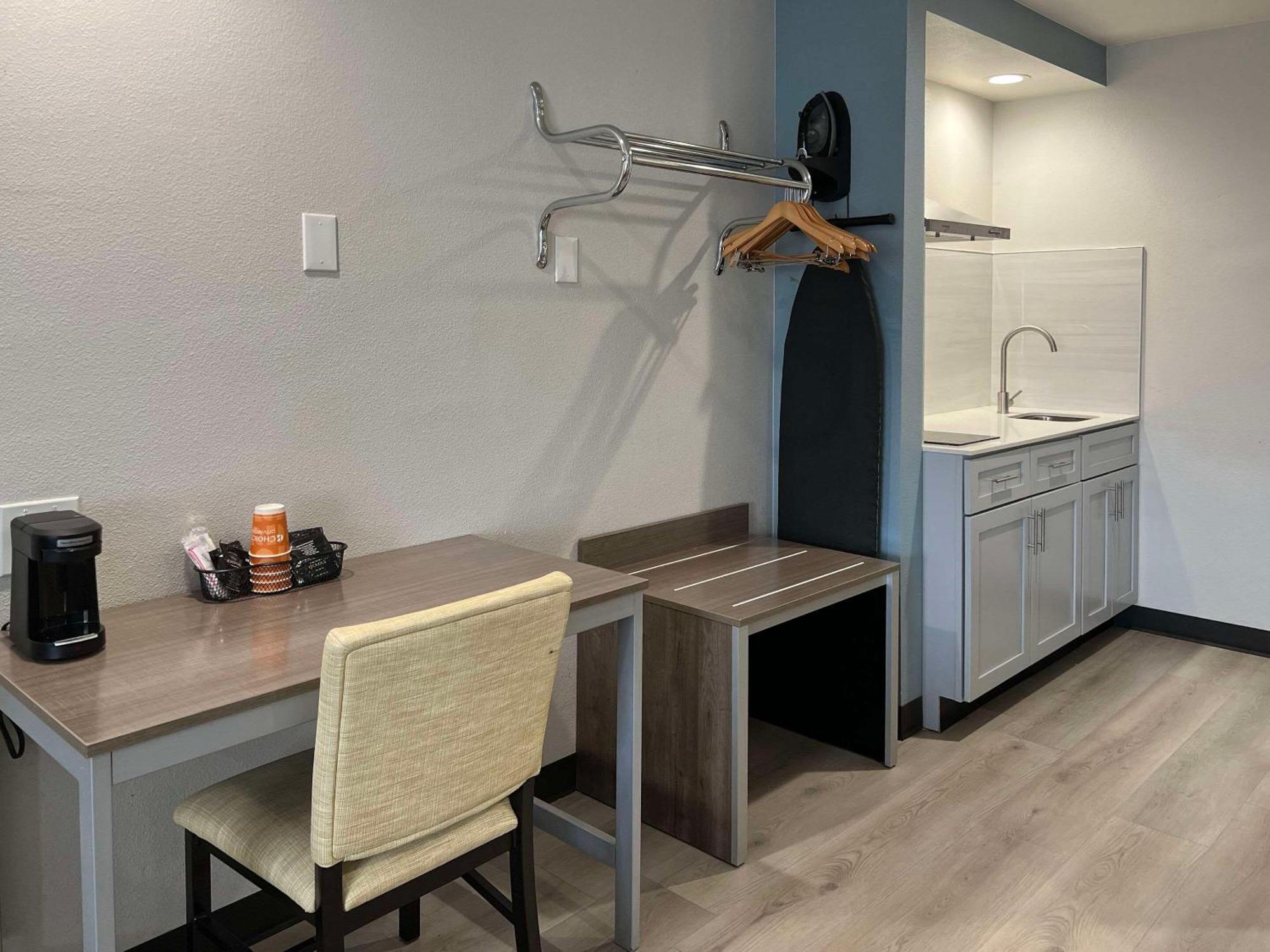 Quality Inn Tracy I-205 Εξωτερικό φωτογραφία